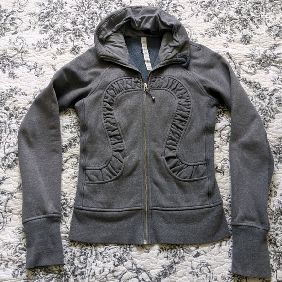 Lululemon grey sweater - Picture 1 of 5